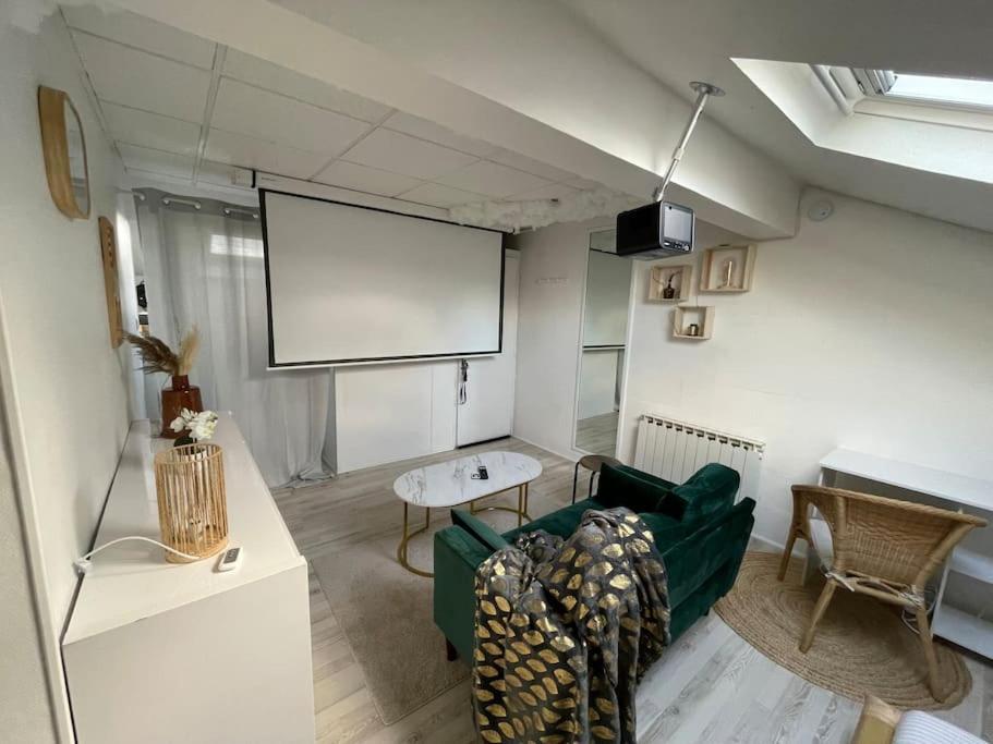 Mgb Studio Home Cinema Saint-Max Exterior photo